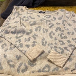 Abercrombie & Fitch leopard sweater